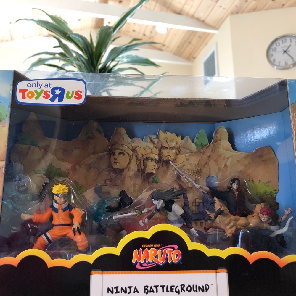 RARE NEW Naruto Ninja Battle Ground